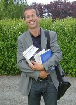 Lars Thoger Christensen
