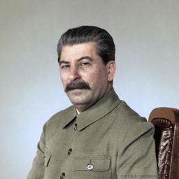 Josef Stalin - 1000Kitap